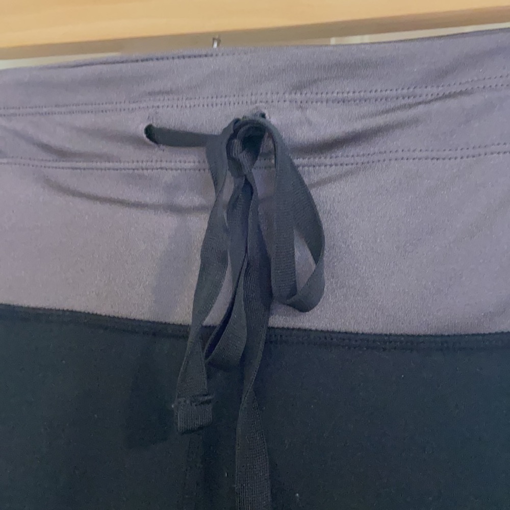 Fabletics leggings - Picture 3 of 4